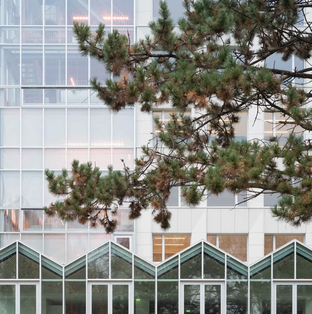 Immeuble bloom réhabilité par Redman